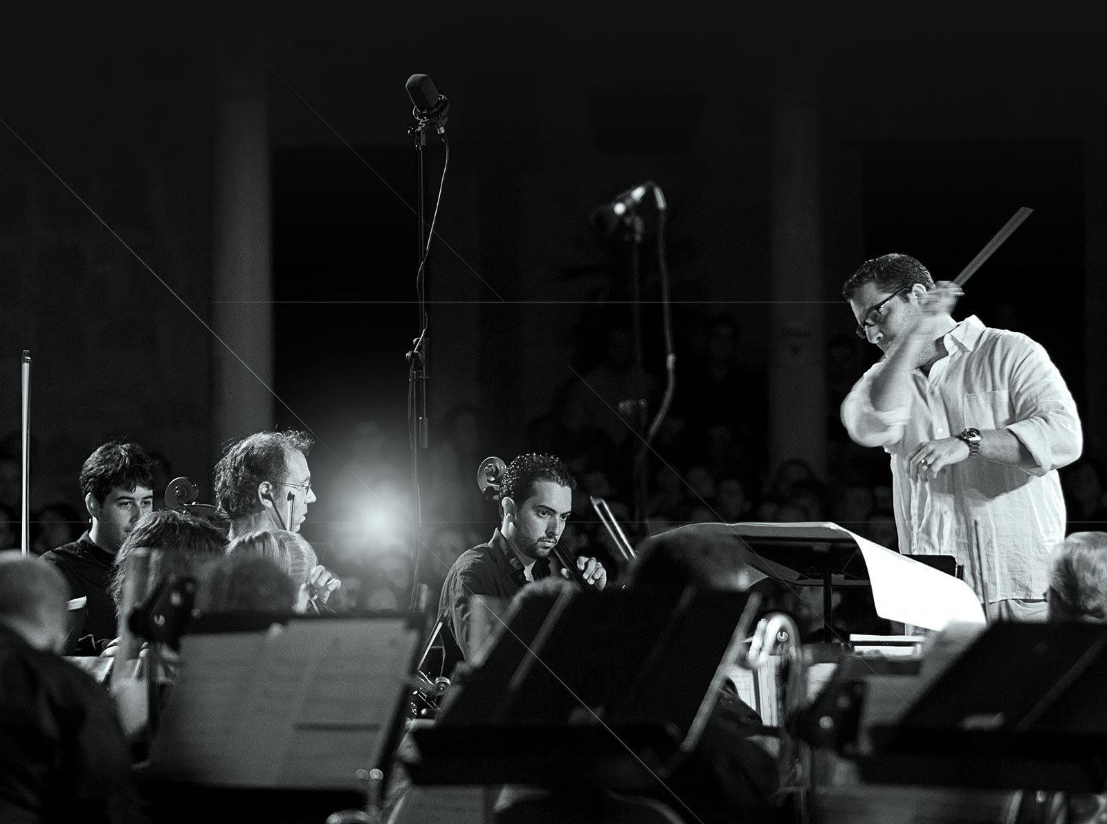 Cl Conducting Spain 2 Bw Bluefilter Ii